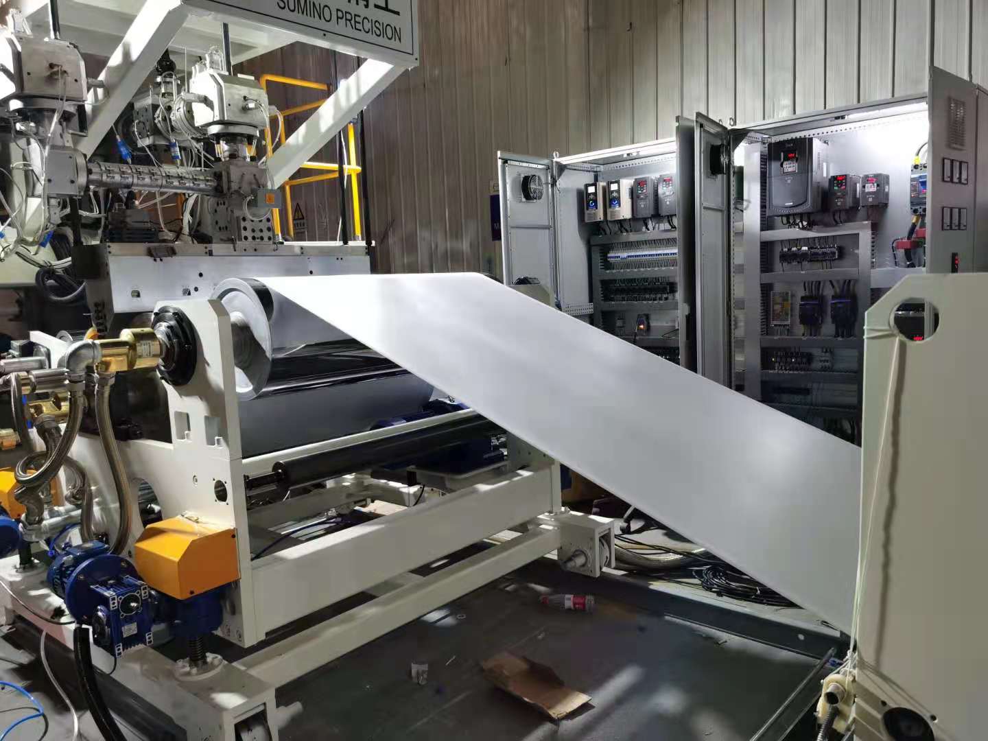 LLDPE纏繞膜（mó）生產線