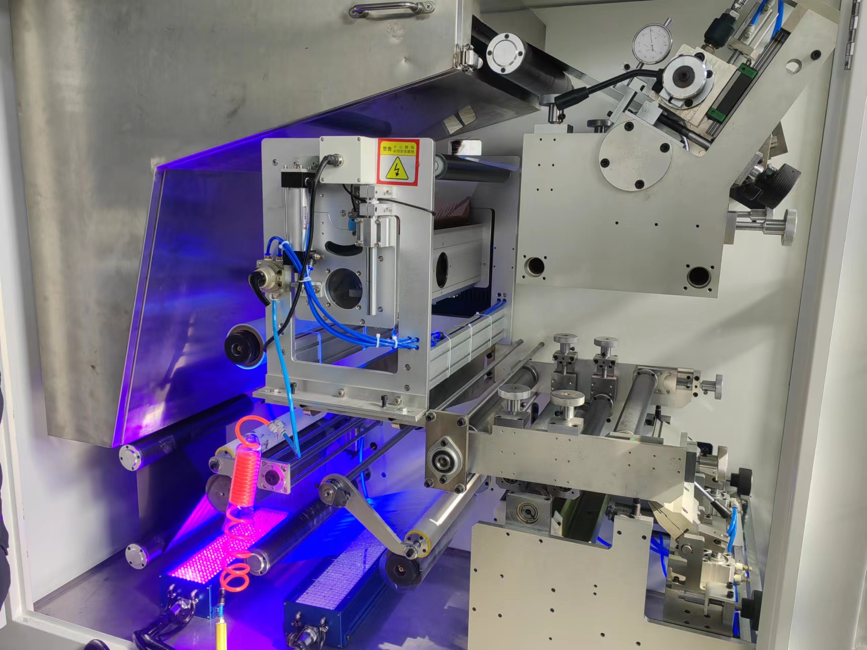 膠帶（dài）塗布機